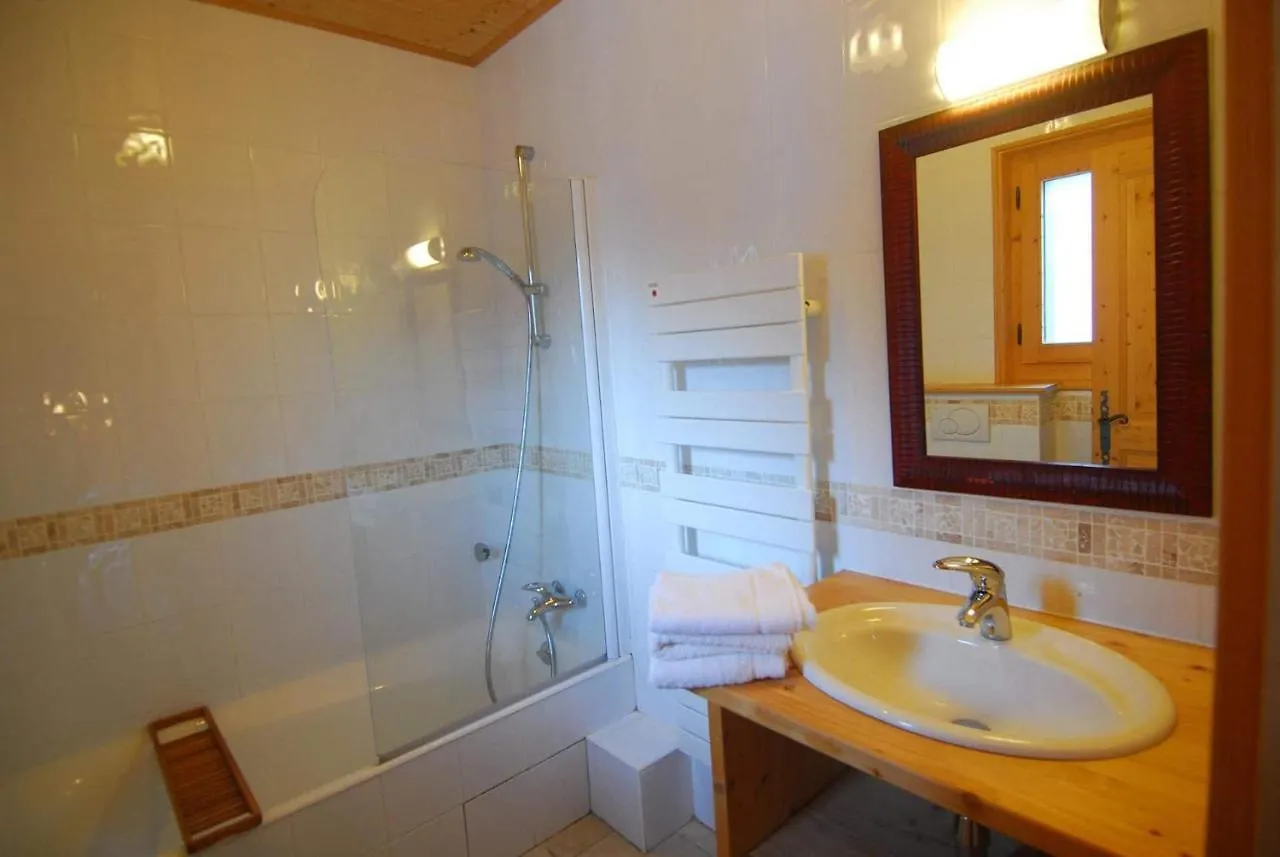 Montbeliarde - Chalet Avec Jacuzzi - Bo Immobilier شاتيل فرنسا