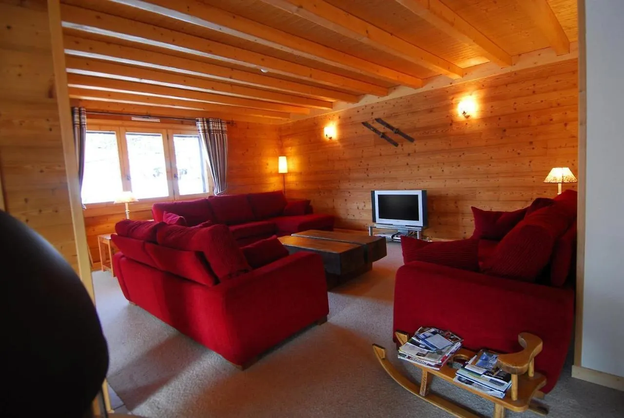 Chalet Montbeliarde Chalet: Mountain Retreat with Summer Multipass Option Chatel France